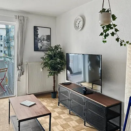 Staytime - Pine Apartment Dresden